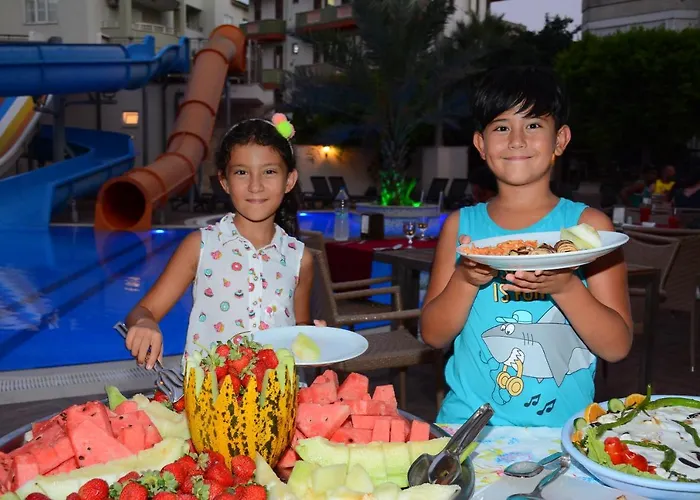 ألميرا بارك الفندقية بخدمة ذاتية شقة فندقية 4*