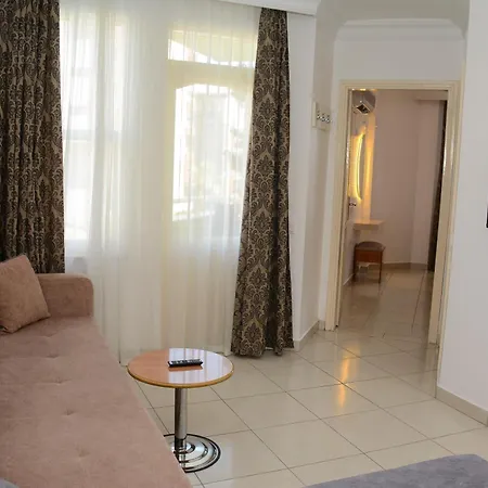 Almera Park Aparthotel 4*