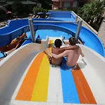 Hotel apartamentowy Almera Park 4*