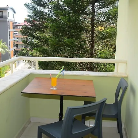 Hotel apartamentowy Almera Park 4*