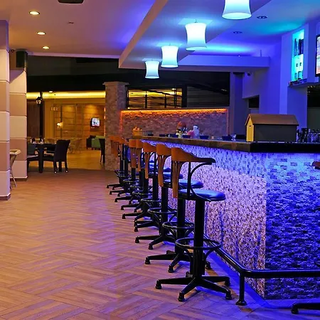 Almera Park Hotel apartamentowy 4*