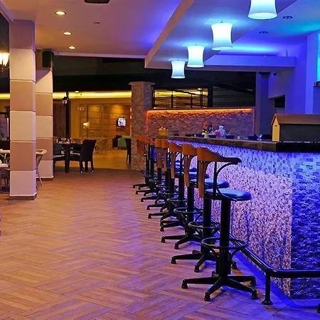 Hotel apartamentowy Almera Park 4*