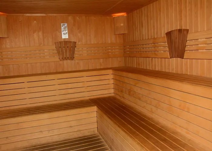 Almera Park Lägenhetshotell 4*