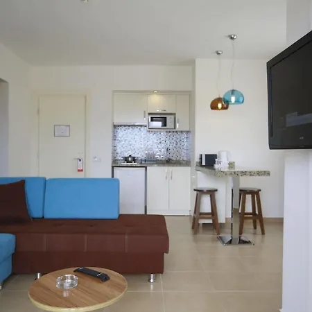 Almera Park Appart hôtel 4*
