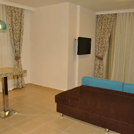 Apart-hotel Almera Park 4*